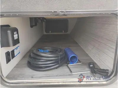 2026 Coachmen RV Catalina Legacy Edition photo 13