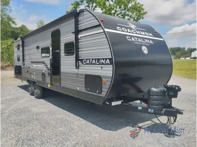 New 2026 Coachmen RV Catalina Legacy Edition 293QBCK