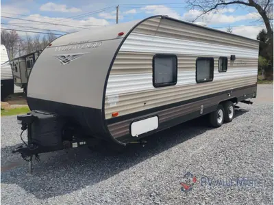 2019 Forest River RV Wildwood X-Lite photo 4