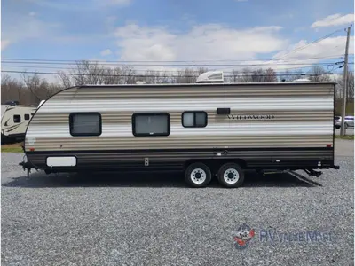 2019 Forest River RV Wildwood X-Lite photo 5