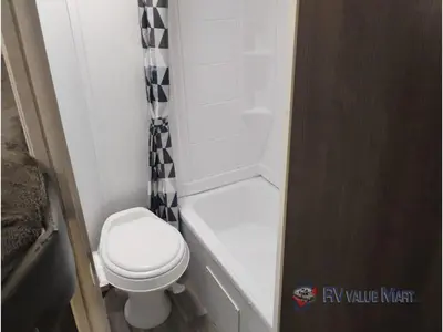 2019 Forest River RV Wildwood X-Lite photo 22