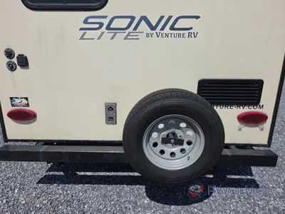 2018 Venture RV Sonic Lite photo 14