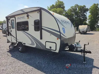 2018 Venture RV Sonic Lite photo 2