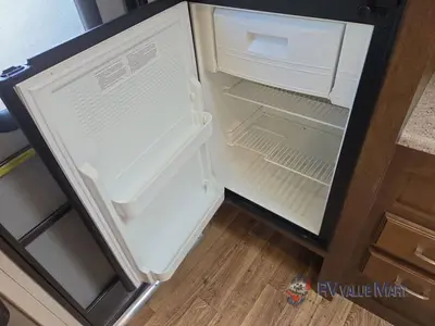 2018 Venture RV Sonic Lite photo 19