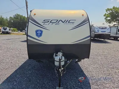 2018 Venture RV Sonic Lite photo 3