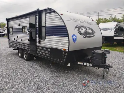 2022 Forest River RV Cherokee Grey Wolf photo 2
