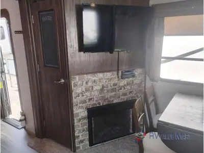 2018 Forest River RV Cherokee Arctic Wolf photo 27