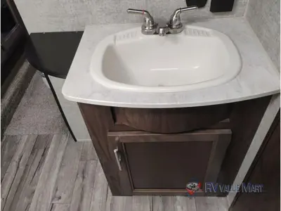 2018 Forest River RV Cherokee Arctic Wolf photo 26