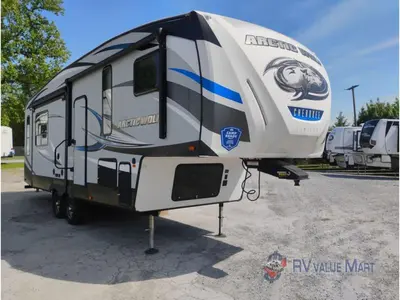 2018 Forest River RV Cherokee Arctic Wolf photo 2