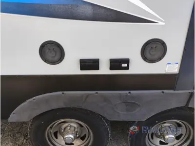 2018 Forest River RV Cherokee Arctic Wolf photo 17