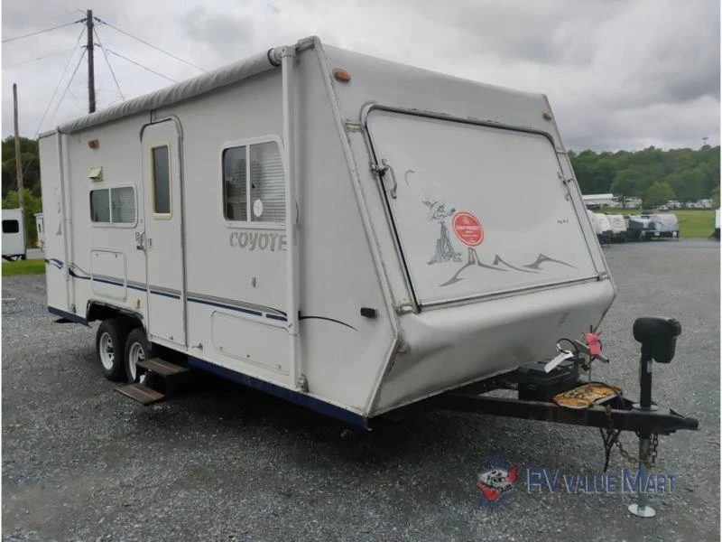 2005 KZ Coyote exterior