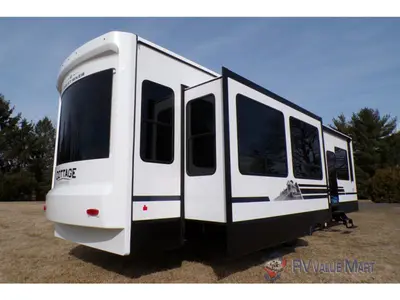 2025 Forest River RV Cedar Creek Cottage photo 4