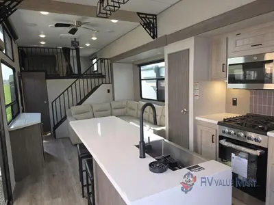 2026 Coachmen RV Catalina Destination Series photo 19