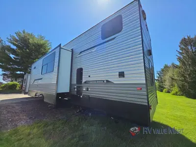 2026 Coachmen RV Catalina Destination Series photo 3