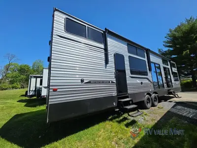 2026 Coachmen RV Catalina Destination Series photo 5