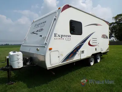 2011 Keystone RV Passport Express SL photo 2