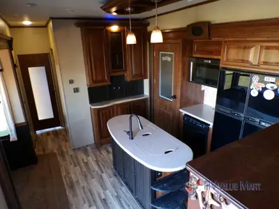 2015 Grand Design Solitude photo 19