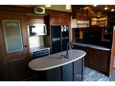 2015 Grand Design Solitude photo 18