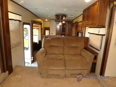 2015 Grand Design Solitude photo 15