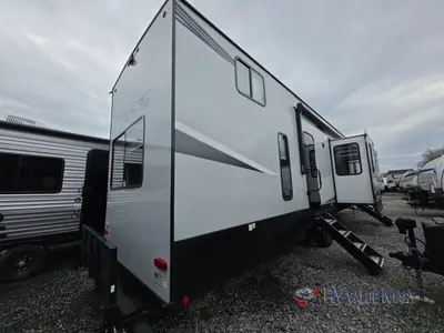 2022 Forest River RV Cherokee Arctic Wolf Suite photo 3