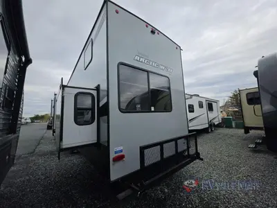2022 Forest River RV Cherokee Arctic Wolf Suite photo 2