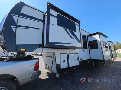 2022 Forest River RV Sierra Luxury photo 2