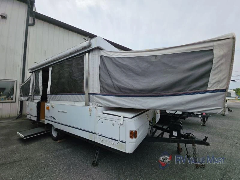 2003 Coleman GRAND TOUR exterior