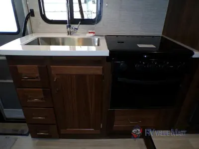 2025 Winnebago Minnie Winnie photo 43
