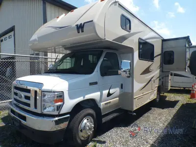 2025 Winnebago Minnie Winnie photo 3