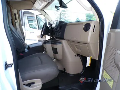 2025 Winnebago Minnie Winnie photo 25