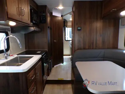 2025 Winnebago Minnie Winnie photo 31