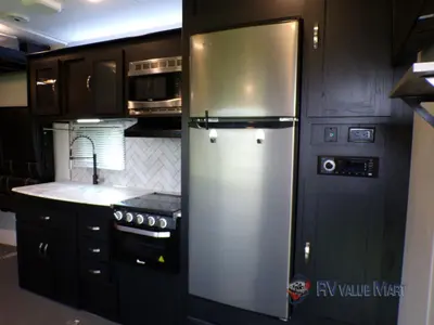 2023 Coachmen RV Adrenaline photo 25