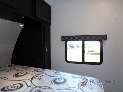 2023 Coachmen RV Adrenaline photo 18