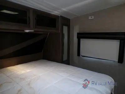 2017 Pacific Coachworks Ragen photo 26