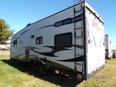 2017 Pacific Coachworks Ragen photo 3