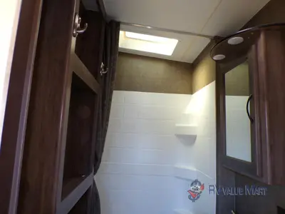 2017 Pacific Coachworks Ragen photo 23
