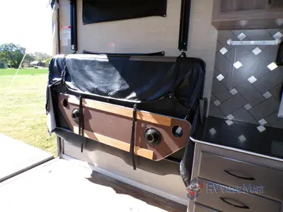 2017 Pacific Coachworks Ragen photo 15