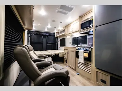 2026 Coachmen RV Catalina Trail Blazer photo 2