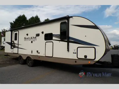 Used 2023 Forest River RV Salem Hemisphere Hyper-Lyte 25RBHL