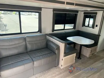 2021 Coachmen RV Spirit Ultra Lite photo 13