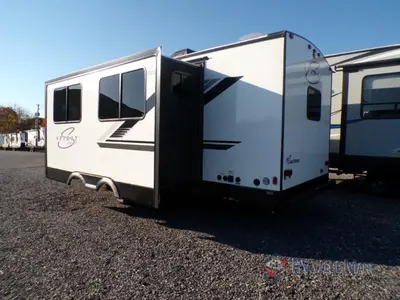 2021 Coachmen RV Spirit Ultra Lite photo 3