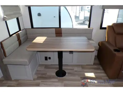 2025 Forest River RV Vibe photo 32