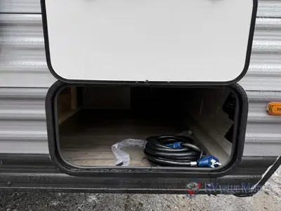 2025 Coachmen RV Catalina Summit Series 7 photo 6