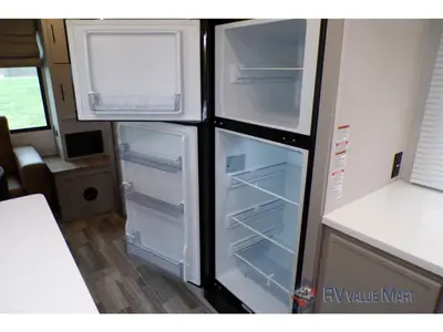 2025 Forest River RV Vibe photo 18