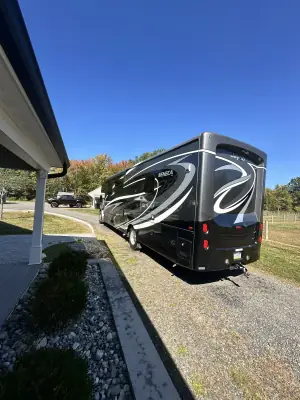 2019 JAYCO SENECA photo 4