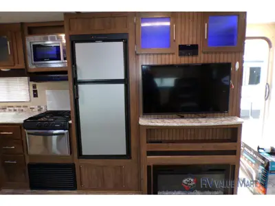 2019 Gulf Stream RV Conquest photo 12
