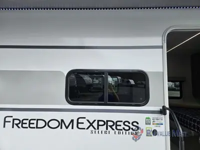 2026 Coachmen RV Freedom Express Select photo 6