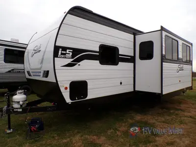 2026 Shasta RVs i-5 Edition photo 2