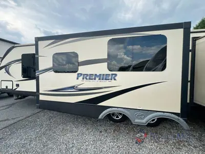 2017 Keystone RV Premier Ultra Lite photo 7
