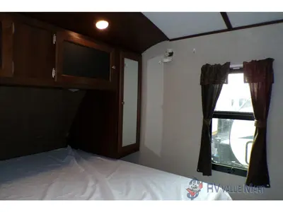 2017 Keystone RV Premier Ultra Lite photo 31